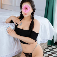 Khánh Quỳnh – gái gọi mê linh Sexy quyến rũ